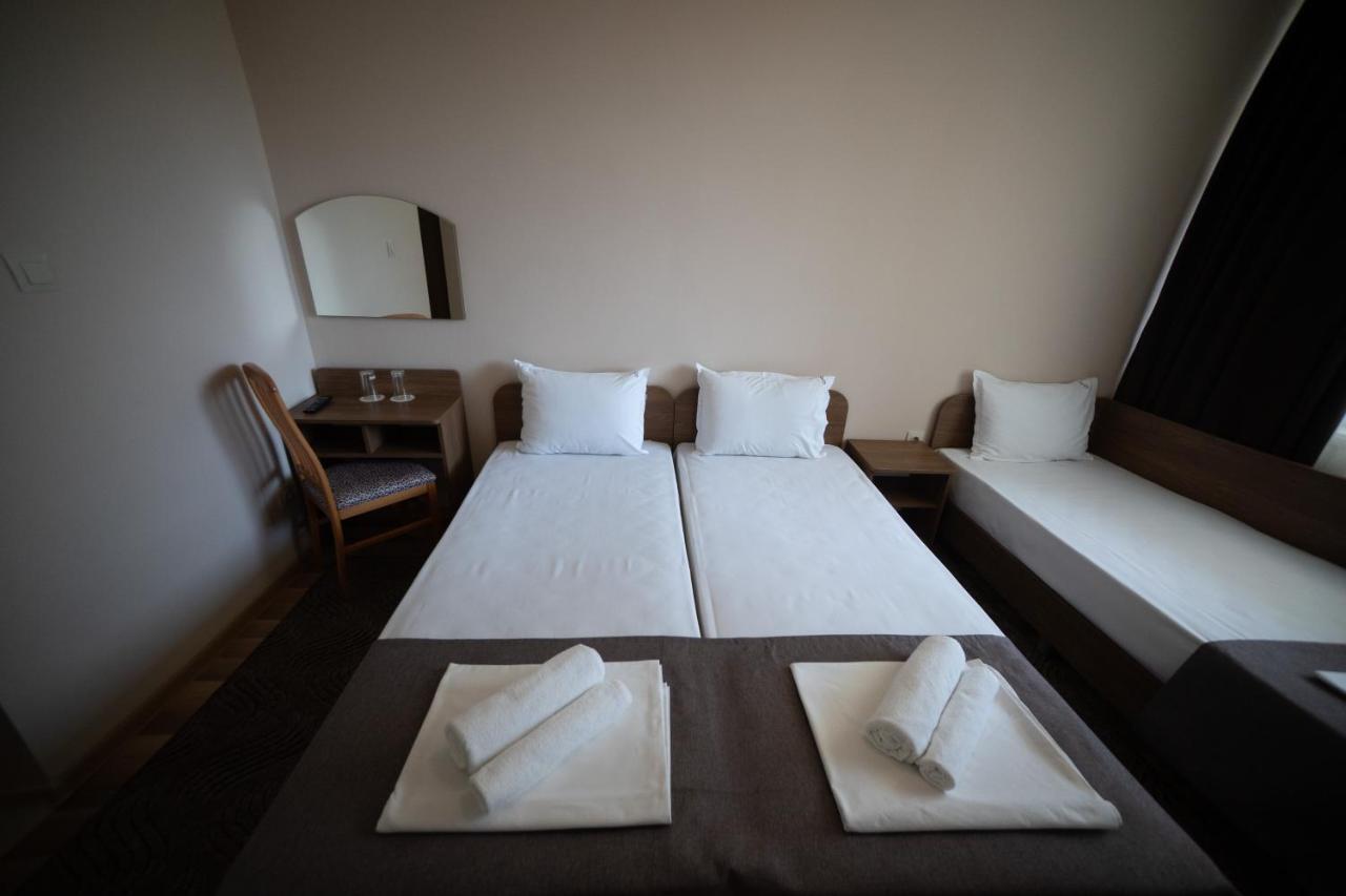 Hotel Velista Voneshta Voda Eksteriør billede