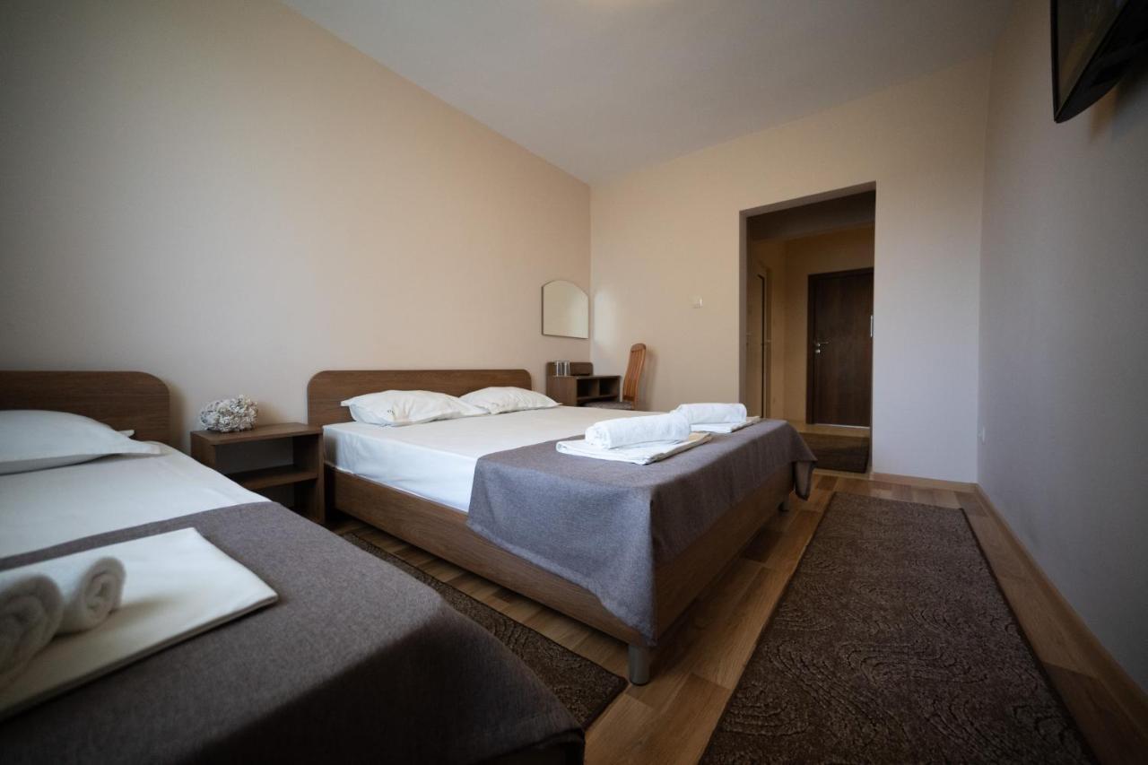 Hotel Velista Voneshta Voda Eksteriør billede