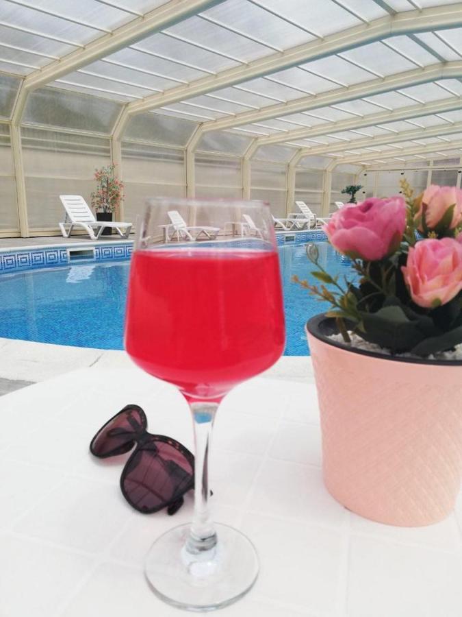 Hotel Velista Voneshta Voda Eksteriør billede